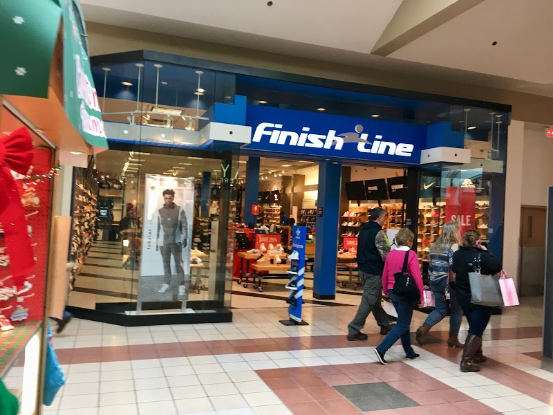 is there a nike store in columbiana mall
